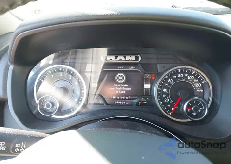 2020 Ram 1500 Big Horn 4X4 5'7 Box z USA, uszkodzony, nr VIN 1C6RRFFG3LN263389